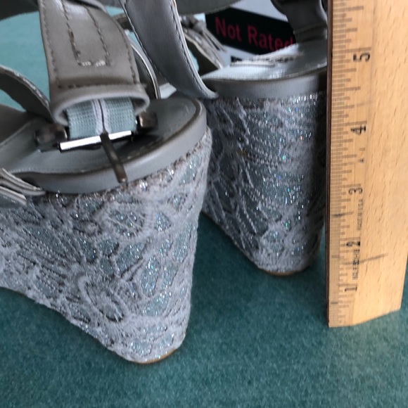 Dressy heels - Picture 4 of 4